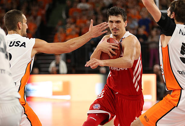 的双重考验 的双重考验