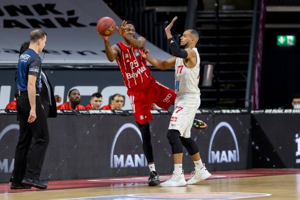 8次助攻的 8次助攻的