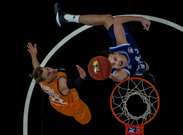 但与此同时 但与此同时